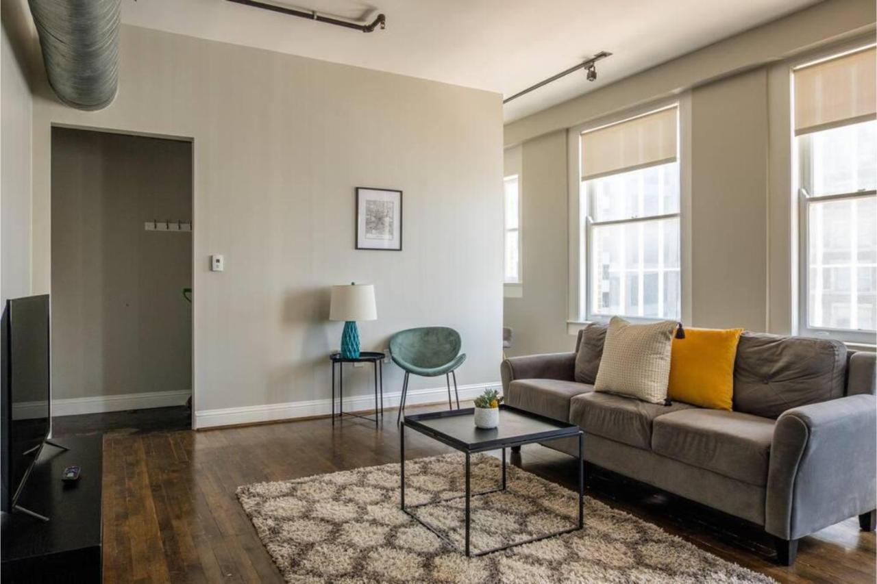 Frontdesk I The Rice Apts Downtown Houston Apartamento Quarto foto